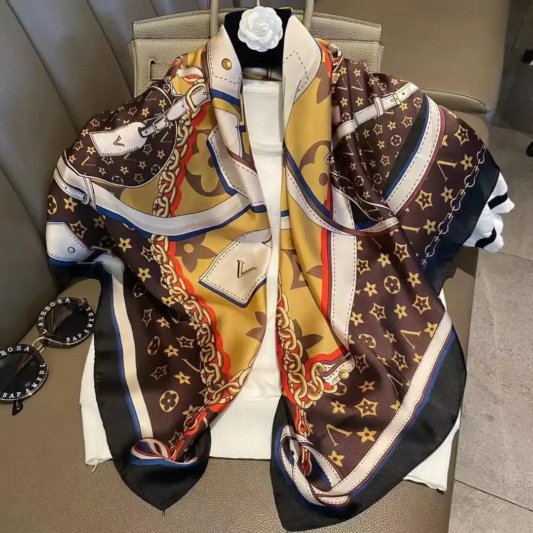 Photography Of The Year - Foulard en soie 90 de luxe